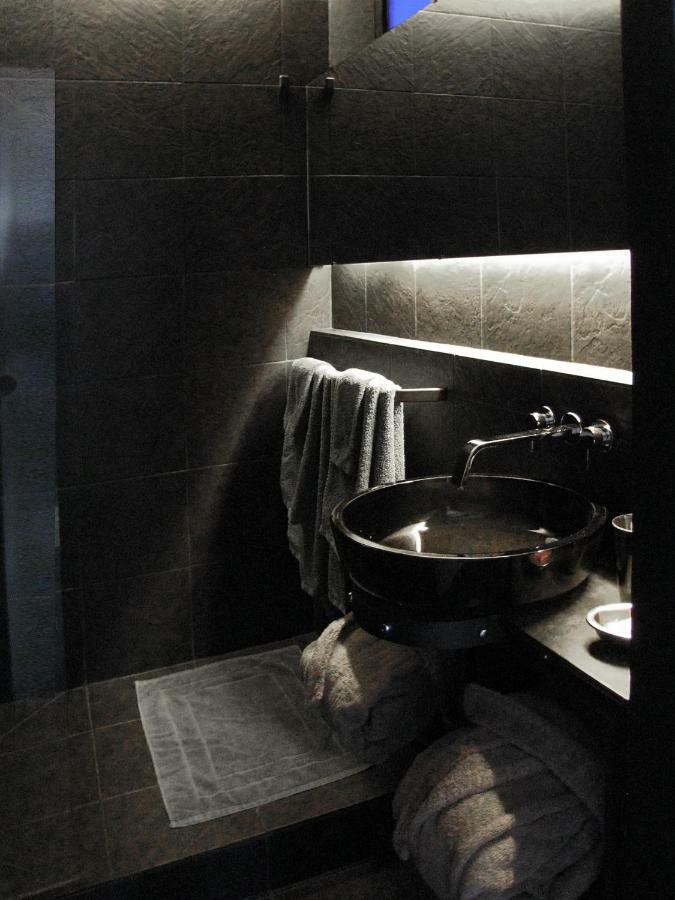 Ferienwohnung The Sleeping Lion Paris Exterior foto