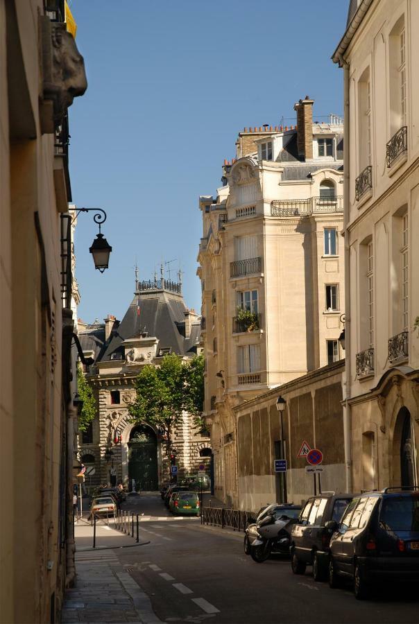 Ferienwohnung The Sleeping Lion Paris Exterior foto